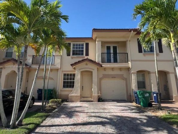 12724 SW 133rd St, Miami FL 33186
