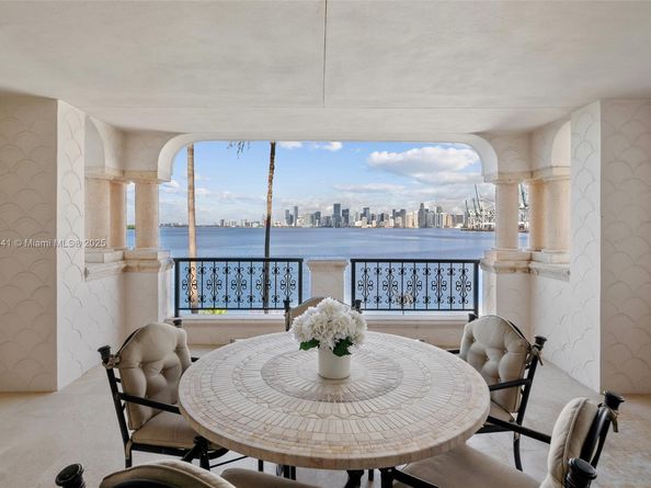 5235 Fisher Island Dr 5235, Miami Beach FL 33109