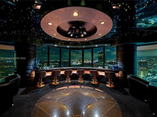 300 S Pointe Dr TH 3103, Miami Beach FL 33139