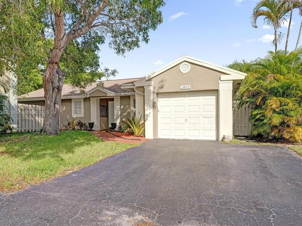 3833 NW 107th Way, Sunrise FL 33351