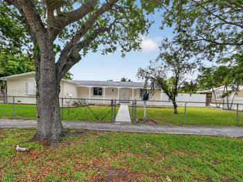 341 NW 15th St