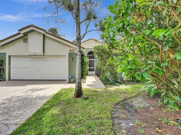 4242 NW 66th St, Coconut Creek FL 33073