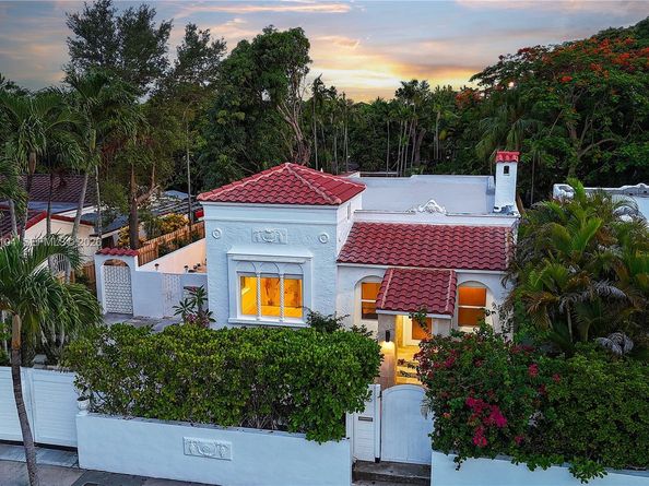 3616 SW 26th St, Miami FL 33133