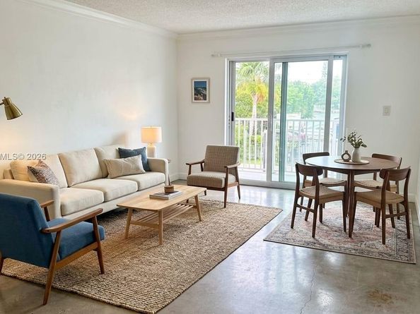 7830 Dickens Ave 203, Miami Beach FL 33141
