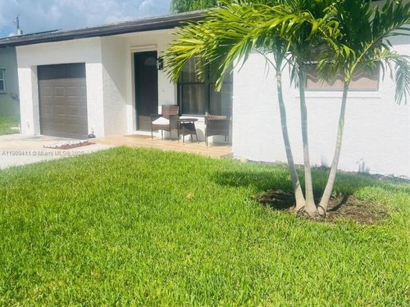 9703 SW 2nd St, Boca Raton FL 33428