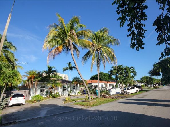2754 SW 36th Ave, Miami FL 33133