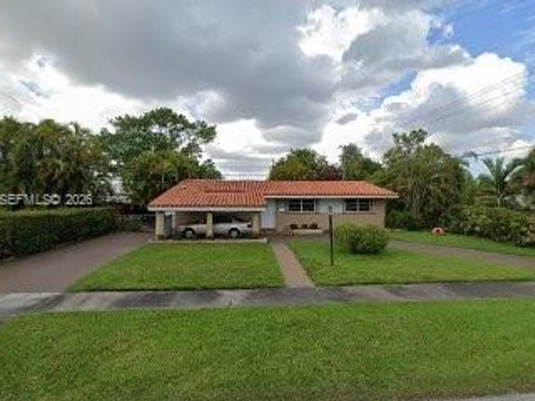 9011 SW 18th Ter, Miami FL 33165