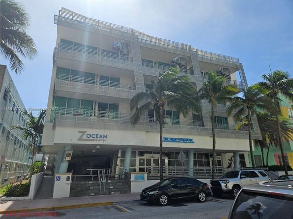 1437 Collins Ave PH18, Miami Beach FL 33139