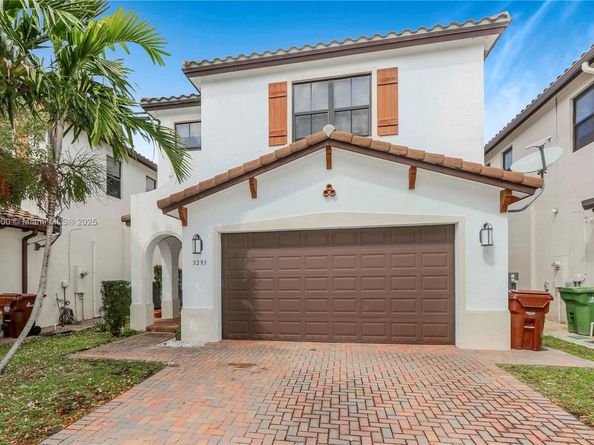 3293 W 98th Pl, Hialeah FL 33018