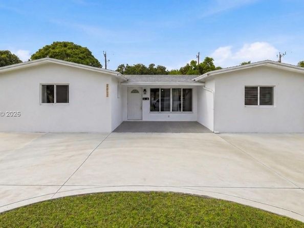 2631 NW 47th Ave, Fort Lauderdale FL 33313