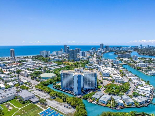 7441 Wayne Ave 9I, Miami Beach FL 33141