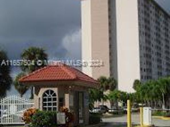 400 Kings Point Dr 328, Sunny Isles Beach FL 33160