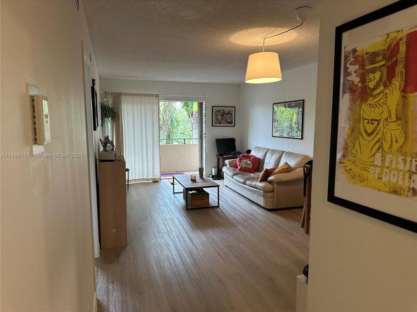 Undisclosed Address #A11896115, Kendall FL 33143