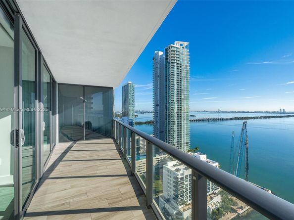 460 NE 28th St 2707, Miami FL 33137