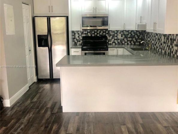 8810 SW 132nd Pl 404DN, Miami FL 33186