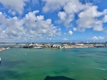 888 Brickell Key Dr