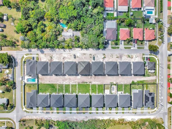 22555 SW 125th Ave 13A, Miami FL 33170