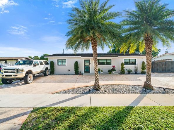 7874 NW 175th St, Hialeah FL 33015
