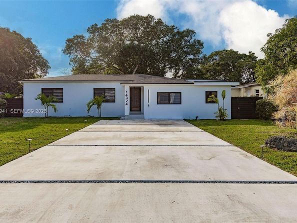 14324 Garden Dr, Miami FL 33168