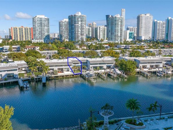 Undisclosed Address #A12014577, Sunny Isles Beach FL 33160