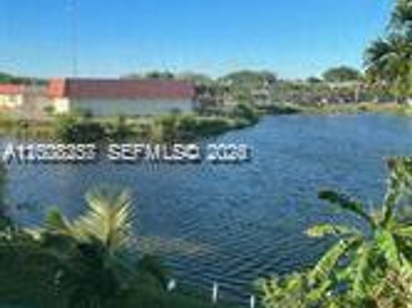 115 NE 202nd Ter M19, Miami Gardens FL 33179