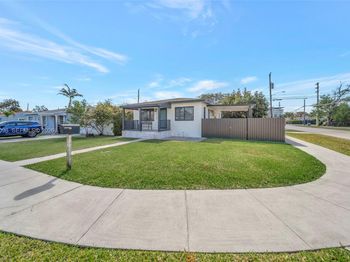 7470 SW 37th St