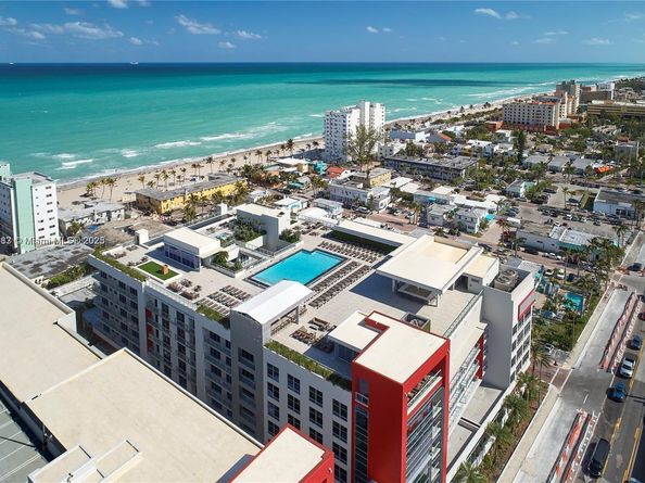 Undisclosed Address #A11795483, Hollywood FL 33019