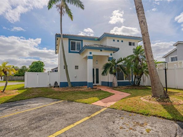 18662 NW 56th Ave, Miami Gardens FL 33055