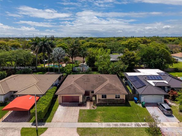 14762 SW 143rd Ter, Miami FL 33196