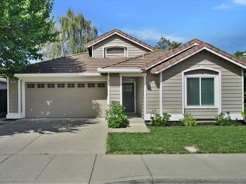282 Trenton Circle, Pleasanton CA 94566