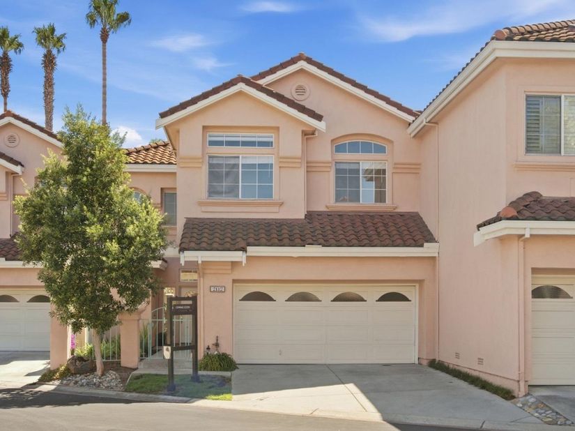 Undisclosed Address #ML82060827, Campbell CA 95008
