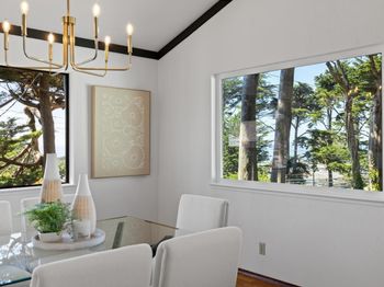 207 Beverly Place