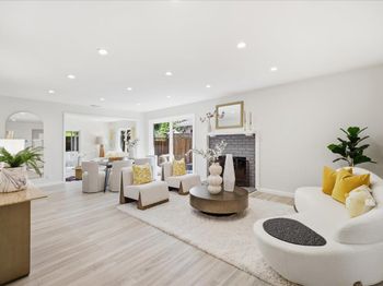 1443 Gretel Lane