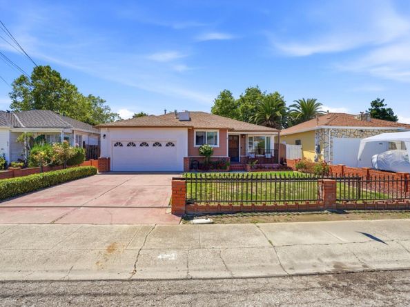 439 Wisteria Drive, East Palo Alto CA 94303