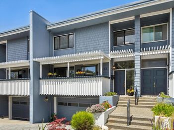653 Fox Court