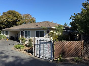 1815 Woodland Avenue
