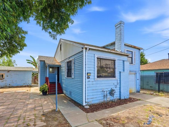 2570 61st Avenue, Oakland CA 94605