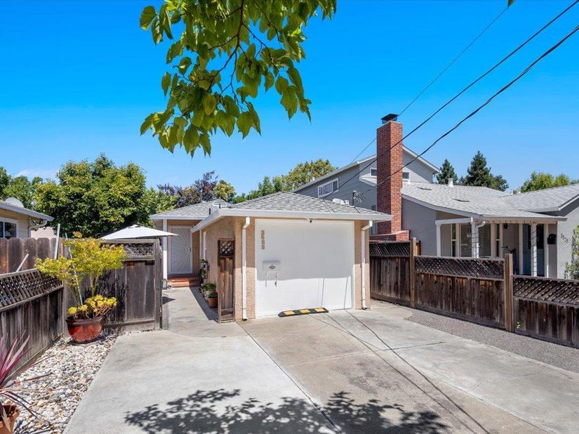 3523 Page Street, Redwood City CA 94063