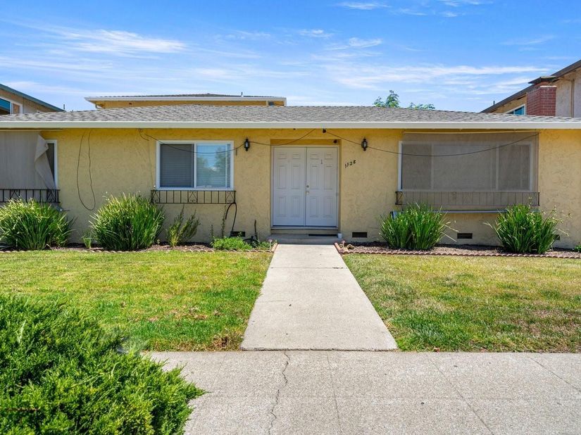 1128 Oakmont Drive, San Jose CA 95117