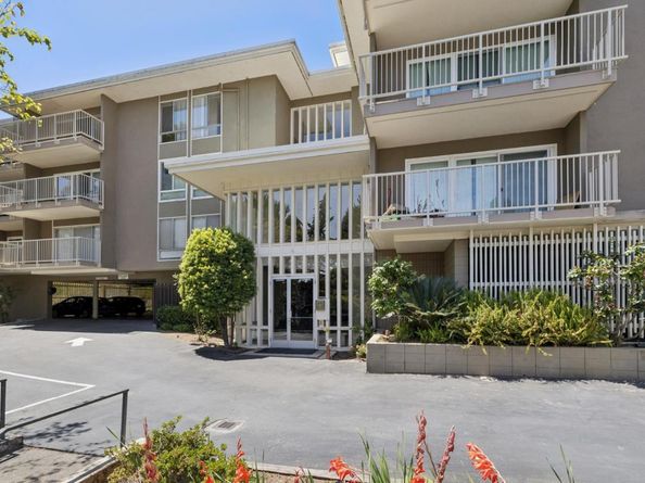 1101 Continentals Way 112, Belmont CA 94002