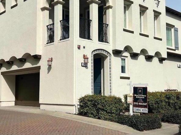 554 Dovecote Lane 2, Livermore CA 94551