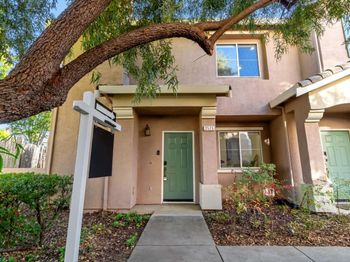 3526 Jasmine Circle