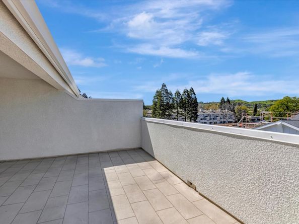 2741 Oak Road, Walnut Creek CA 94597