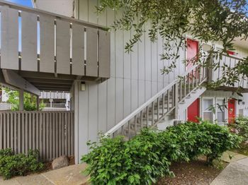 255 S Rengstorff Avenue