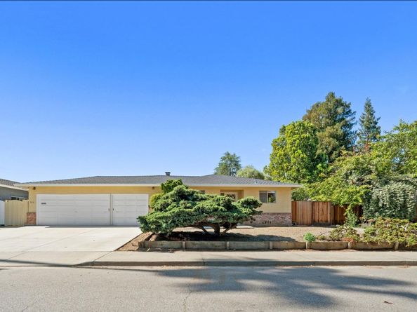747-749 Rainbow Drive, Mountain View CA 94041