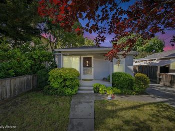 2115 University Avenue