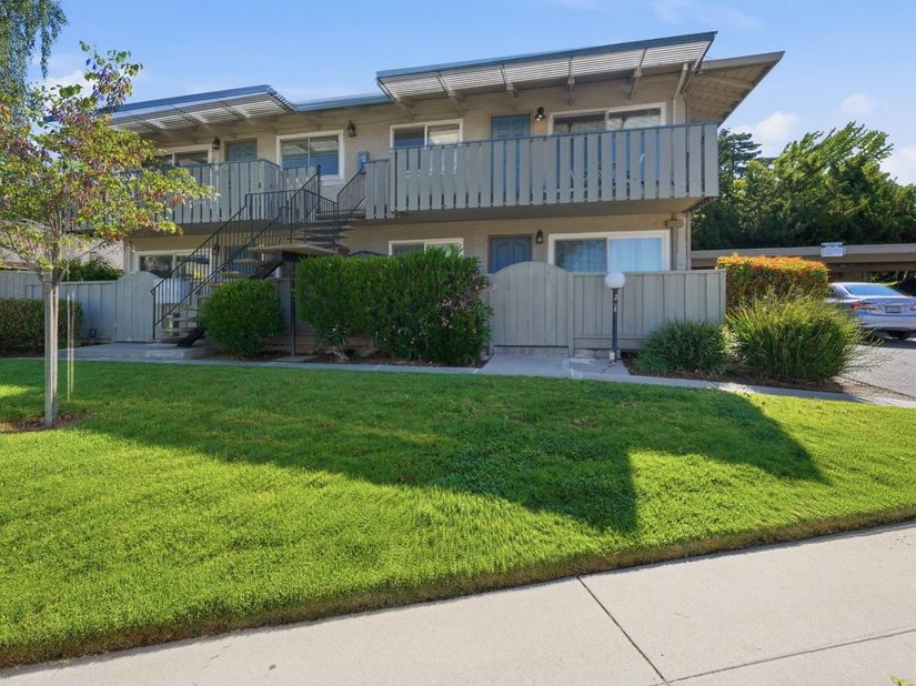 607 Valley Forge Way 4, Campbell CA 95008