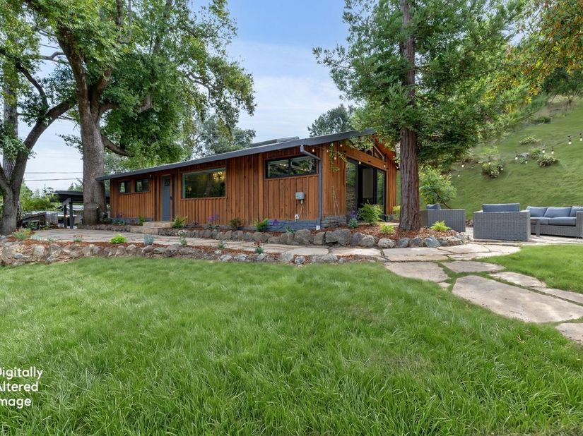 76 Old Spanish Trail, Portola Valley CA 94028