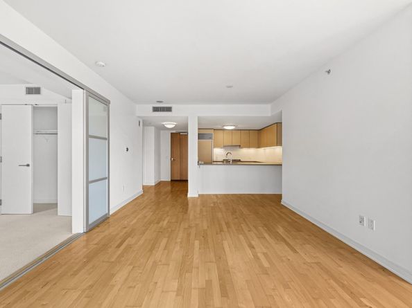 301 Mission Street 23H, San Francisco CA 94105