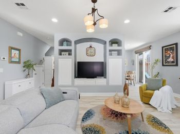17765 Calle Hermosa